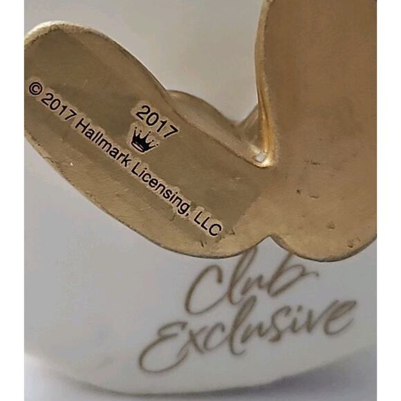 Hallmark Keepsake Ornament 2017 Club Member Exclusive Santa Claus - Picture 14 of 14